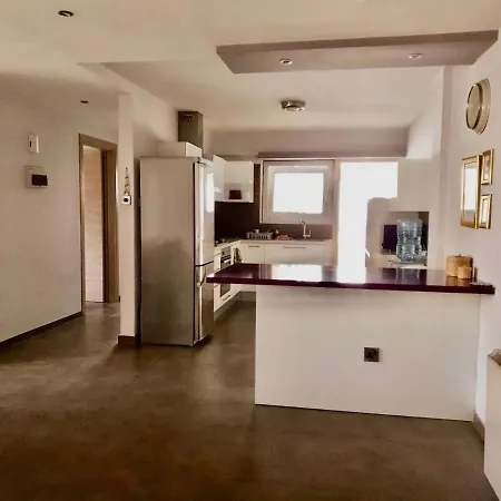 Apartment 2-bedroom In Center