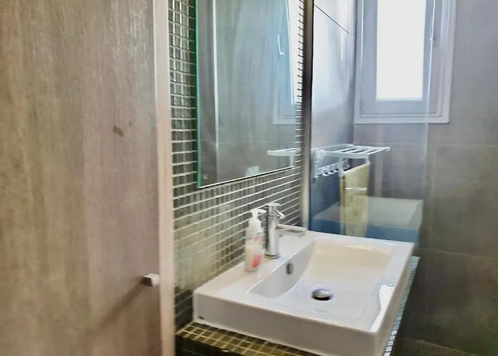 2-bedroom In Center Nicósia