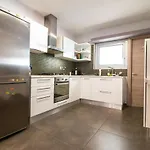 2-bedroom In Center Appartement *