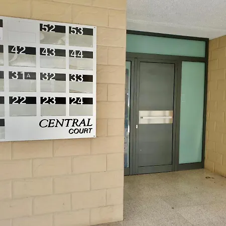 2-bedroom In Center 아파트
