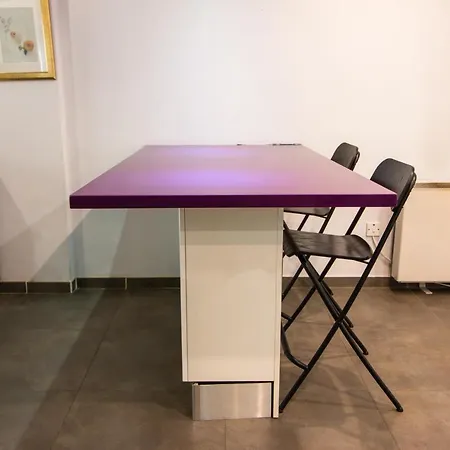 Διαμέρισμα 2-bedroom In Center *