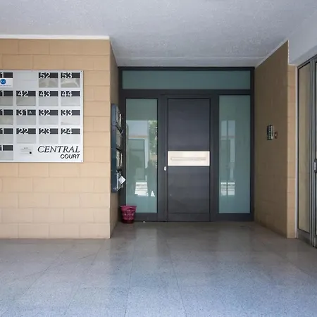 2-bedroom In Center